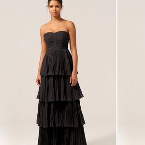 Elegant Black Strapless Tiered Dress